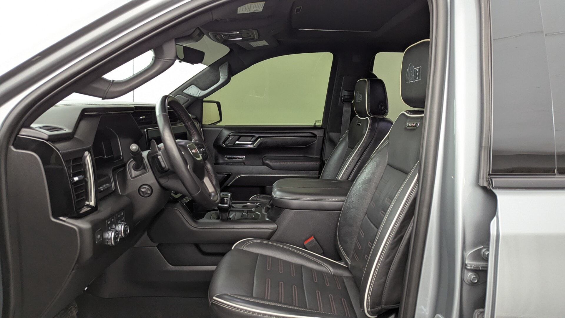 2023 GMC SIERRA 1500 AT4X photo 13