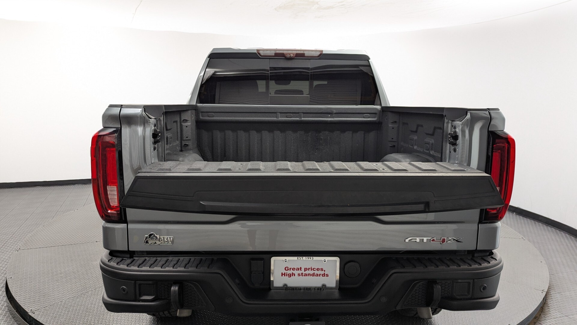2023 GMC SIERRA 1500 AT4X photo 17