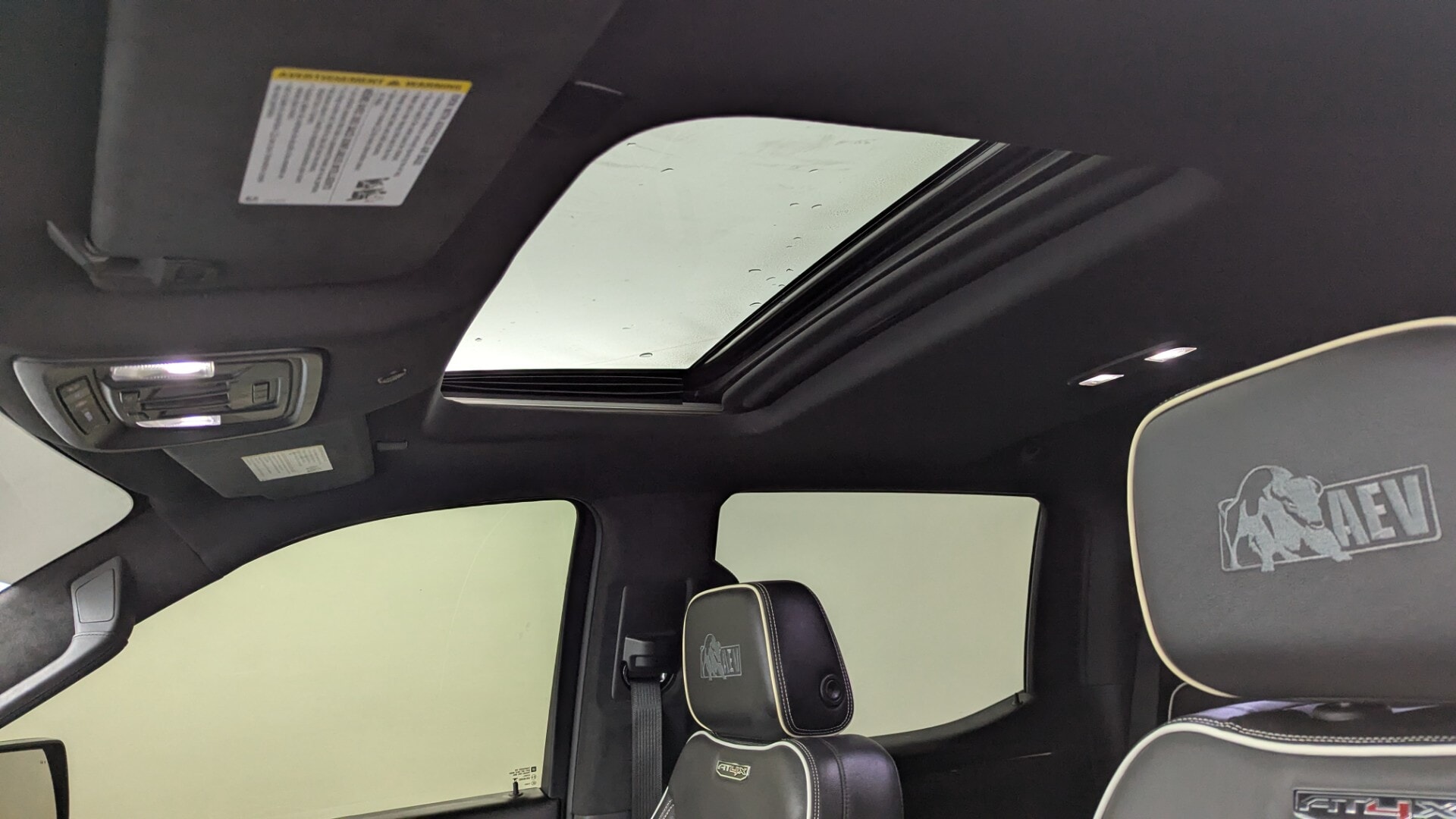 2023 GMC SIERRA 1500 AT4X photo 29