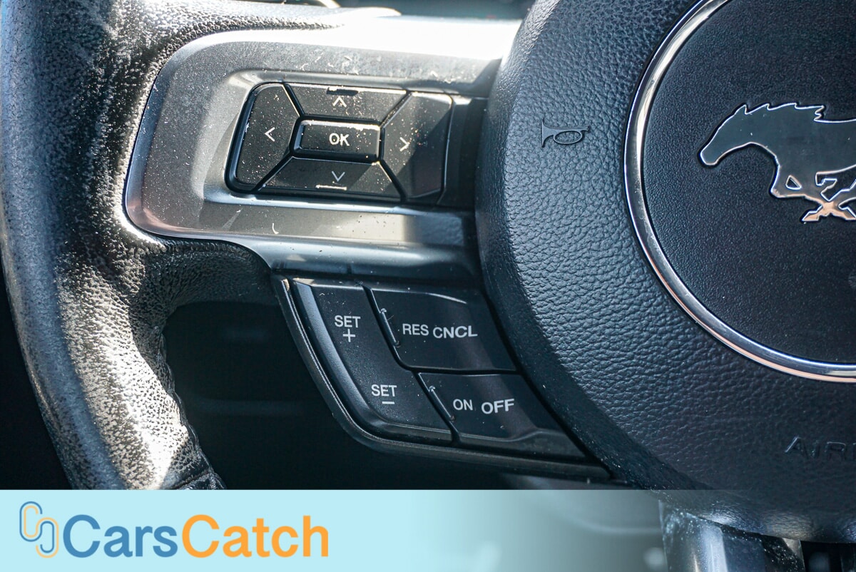 CARSCATCH  - Used vehicle - COUPE FORD MUSTANG 2017