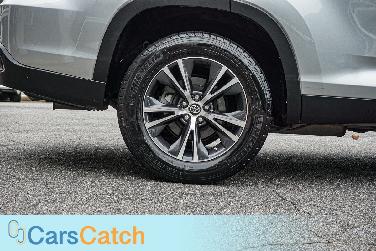 CARSCATCH  - Used vehicle - SUV TOYOTA HIGHLANDER 2019