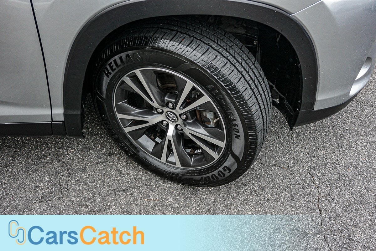 CARSCATCH  - Used vehicle - SUV TOYOTA HIGHLANDER 2019