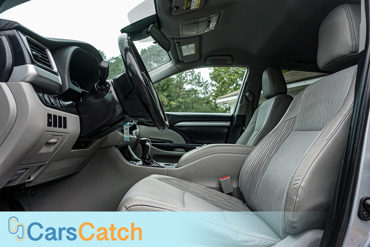 CARSCATCH  - Used vehicle - SUV TOYOTA HIGHLANDER 2019