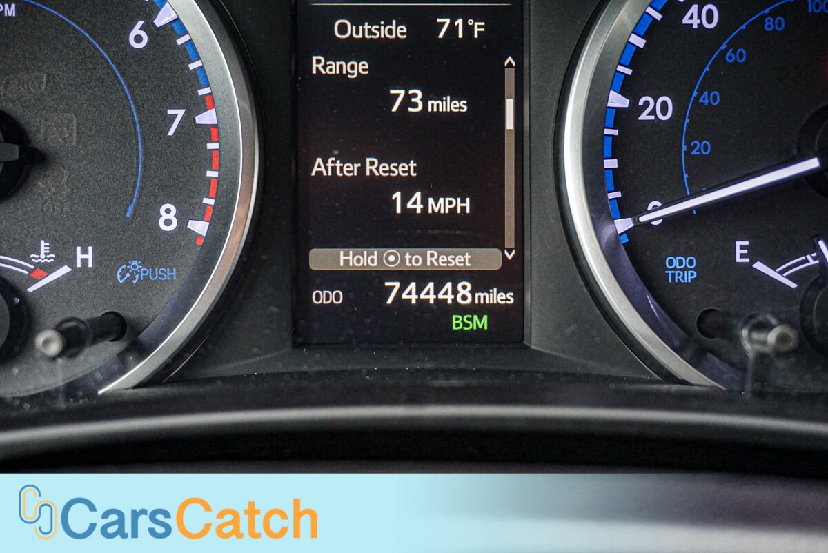CARSCATCH  - Used vehicle - SUV TOYOTA HIGHLANDER 2019