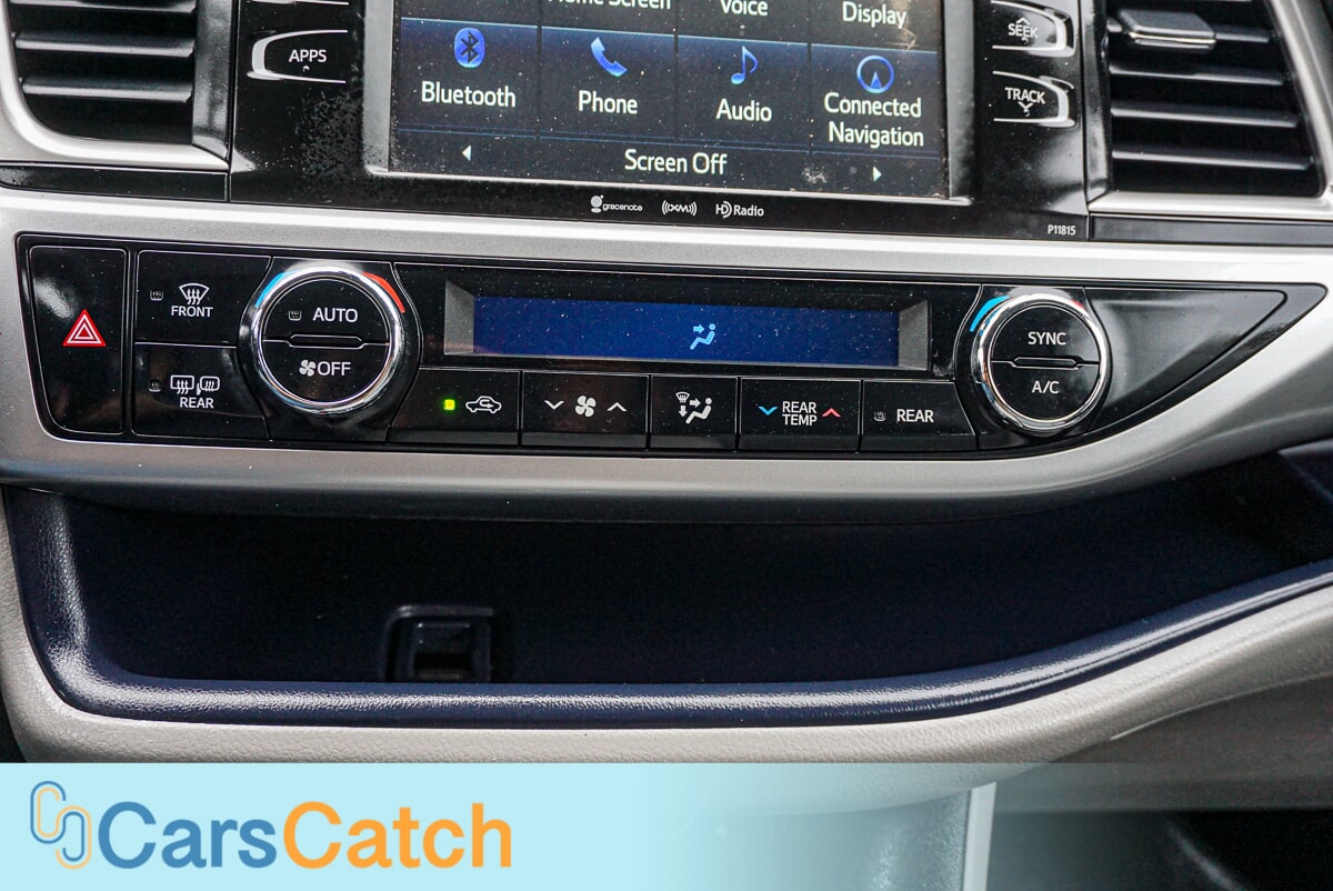 CARSCATCH  - Used vehicle - SUV TOYOTA HIGHLANDER 2019