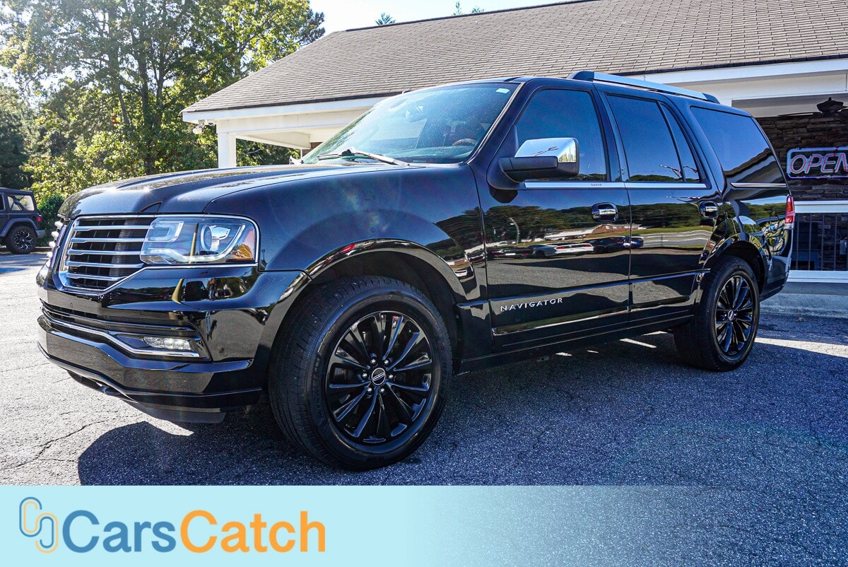 CARSCATCH  - Used vehicle - SUV LINCOLN NAVIGATOR 2016