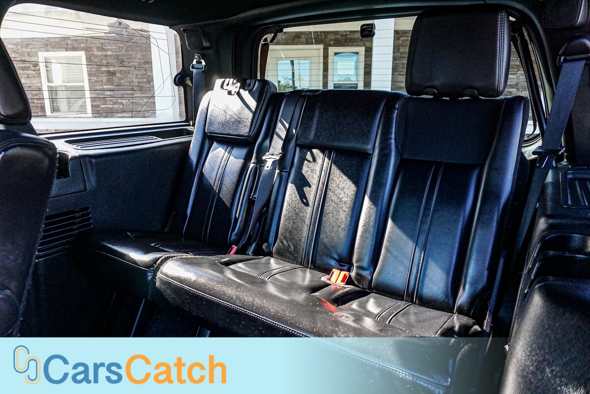 CARSCATCH  - Used vehicle - SUV LINCOLN NAVIGATOR 2016