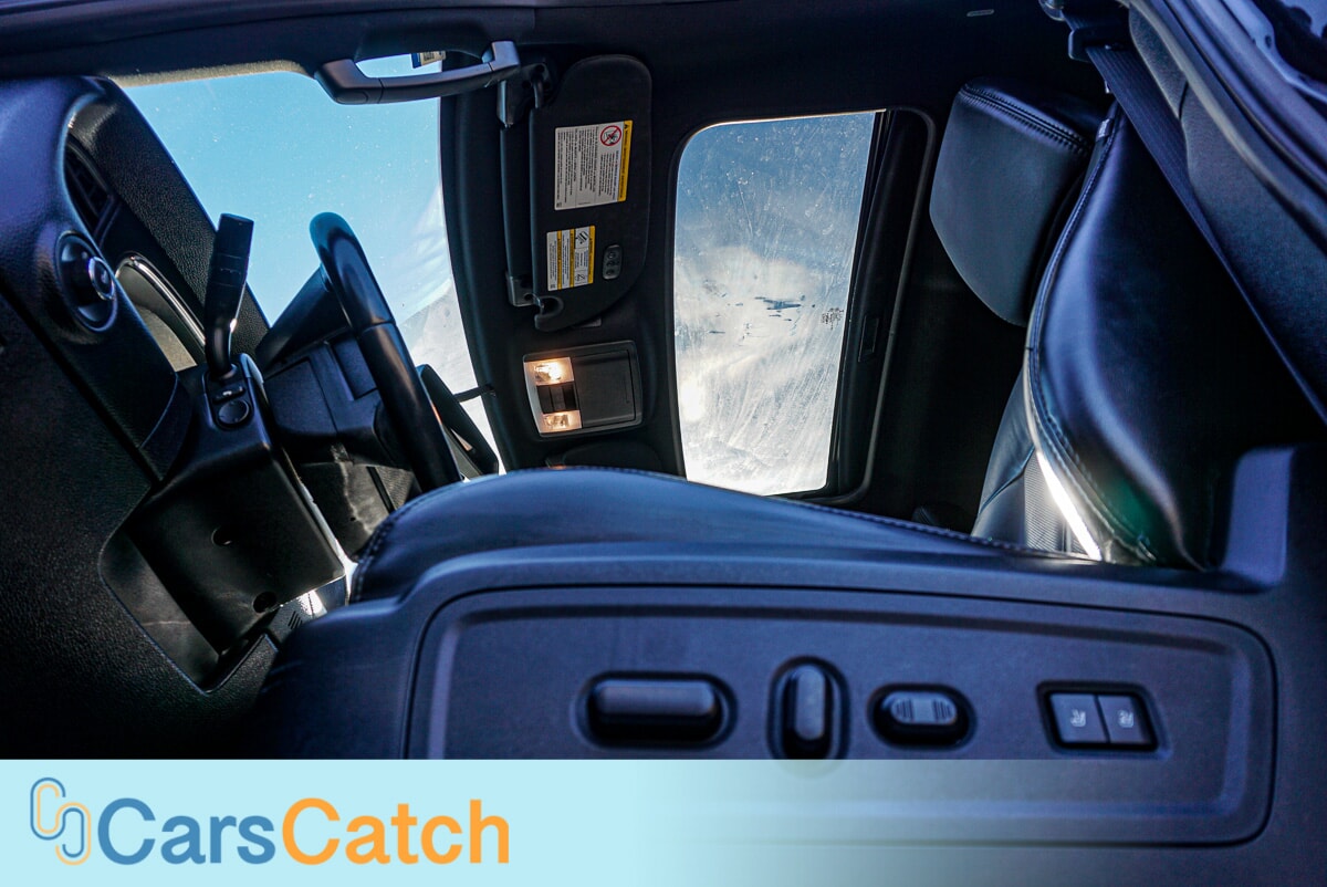 CARSCATCH  - Used vehicle - SUV LINCOLN NAVIGATOR 2016