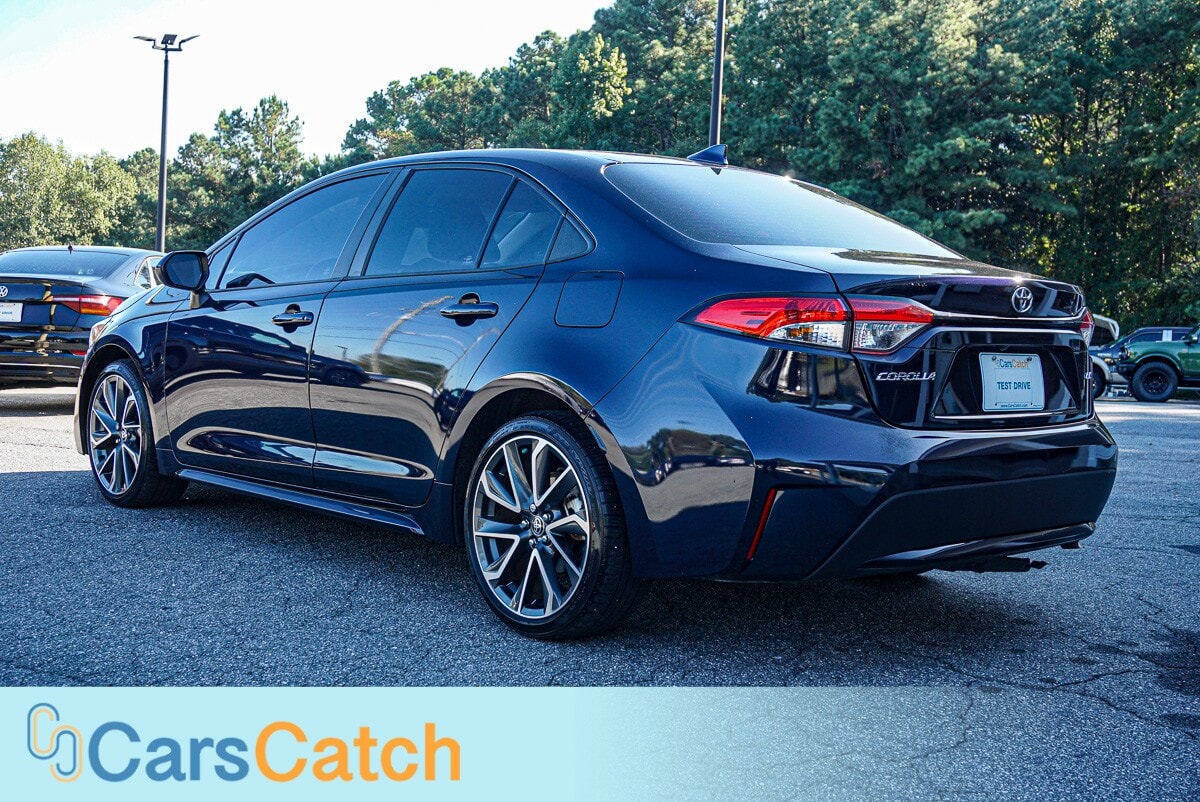 2022 Toyota Corolla LE photo 12