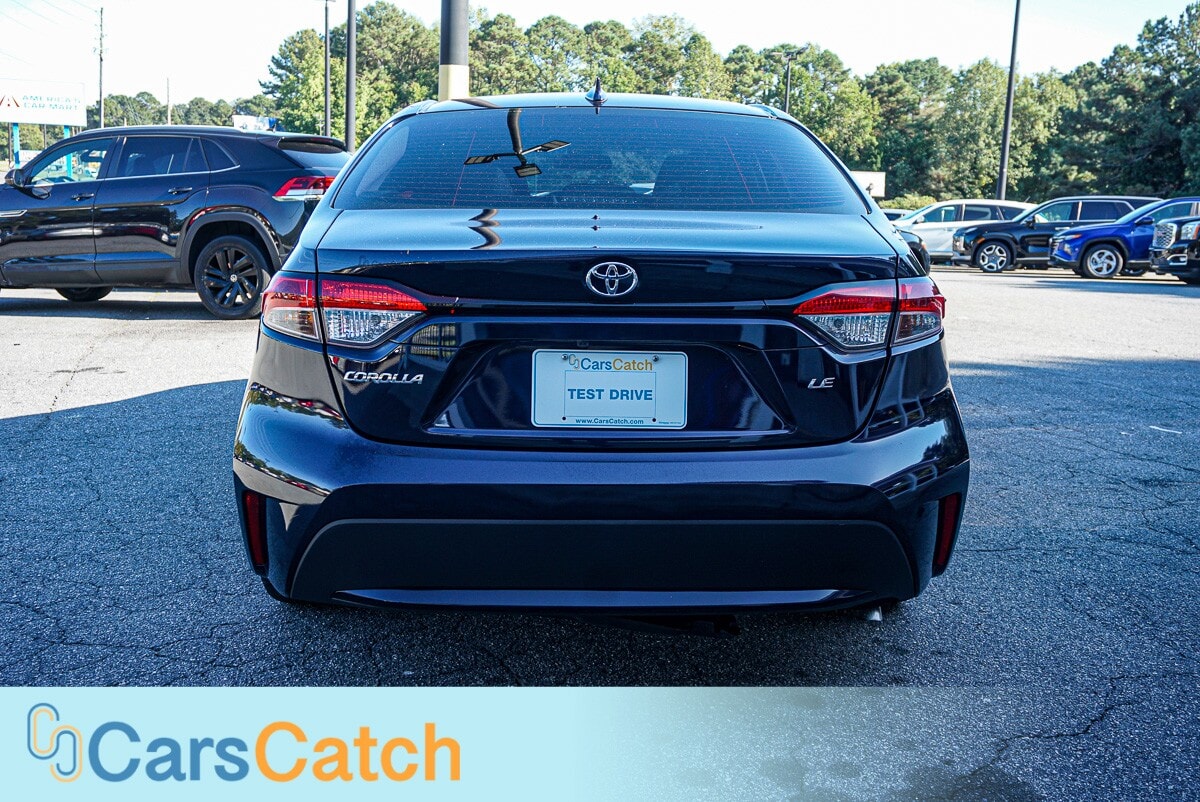2022 Toyota Corolla LE photo 13