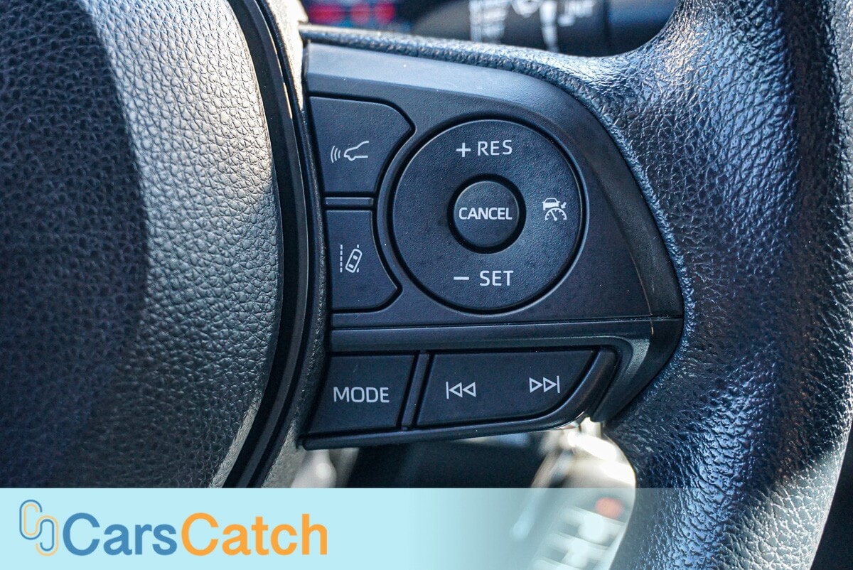 2022 Toyota Corolla LE photo 33