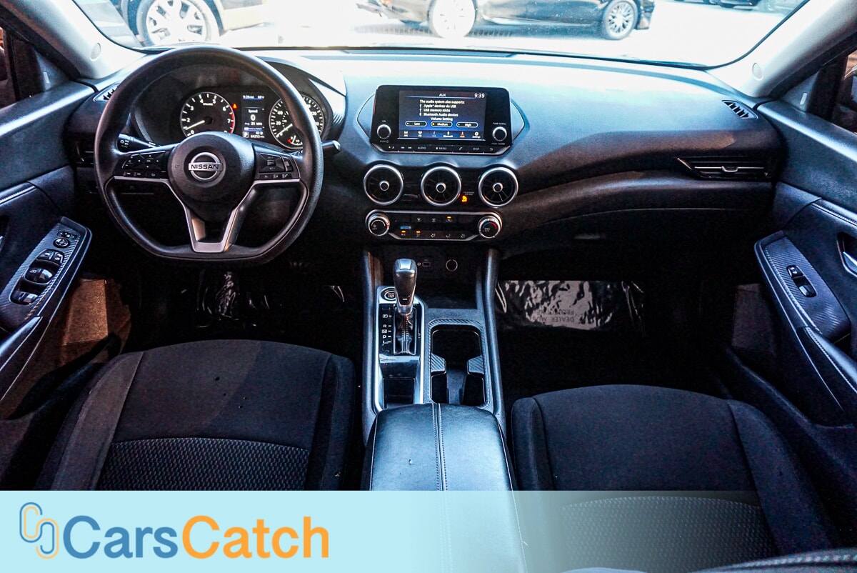 CARSCATCH  - Used vehicle - SEDAN NISSAN SENTRA 2020