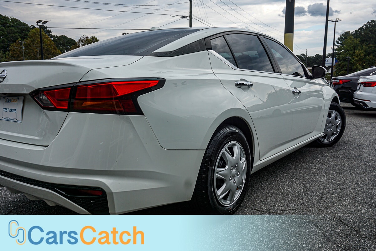 CARSCATCH  - Used vehicle - SEDAN NISSAN ALTIMA 2019