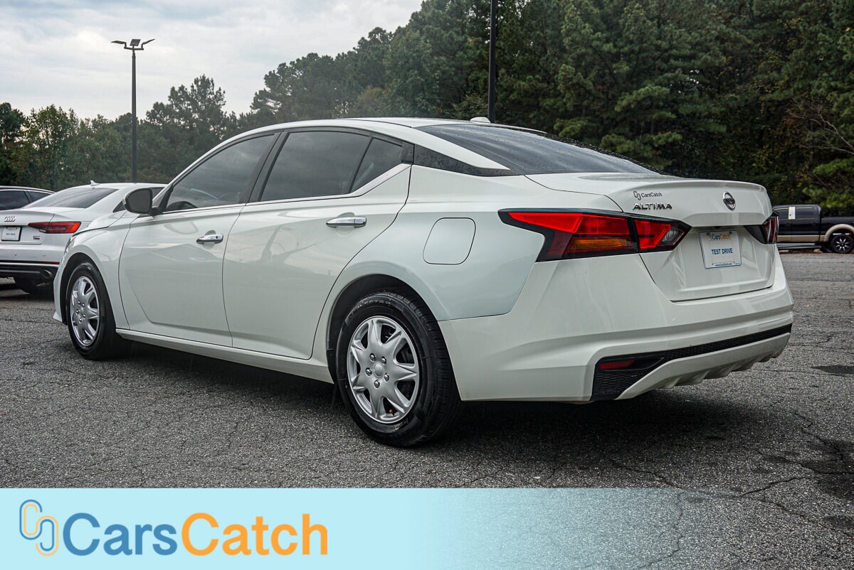 CARSCATCH  - Used vehicle - SEDAN NISSAN ALTIMA 2019