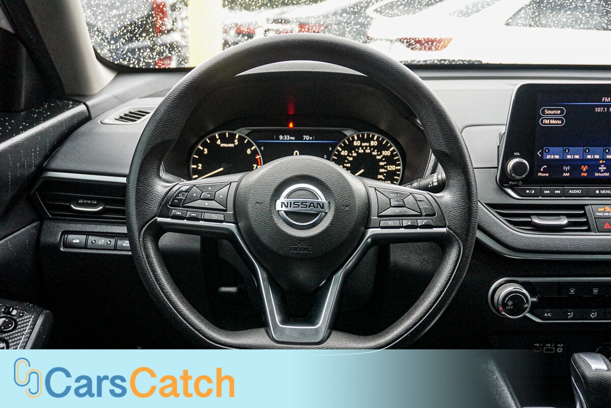 CARSCATCH  - Used vehicle - SEDAN NISSAN ALTIMA 2019