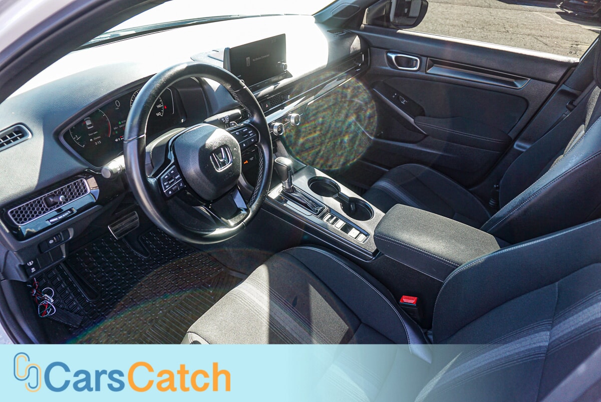 CARSCATCH  - Used vehicle - SEDAN HONDA CIVIC 2023