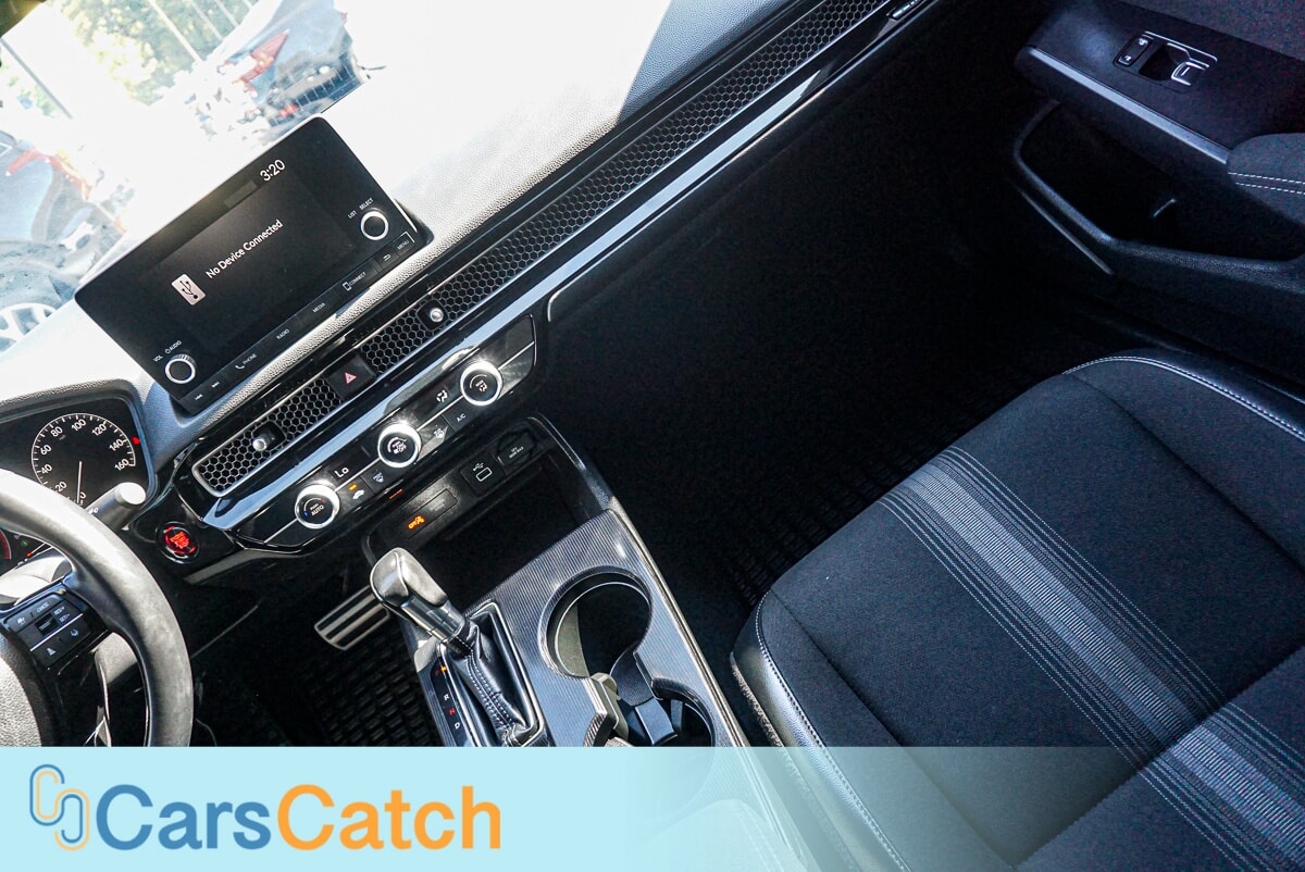 CARSCATCH  - Used vehicle - SEDAN HONDA CIVIC 2023