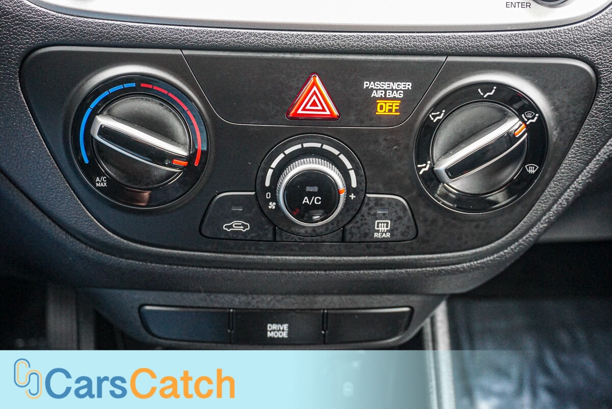 CARSCATCH  - Used vehicle - SEDAN HYUNDAI ACCENT 2021