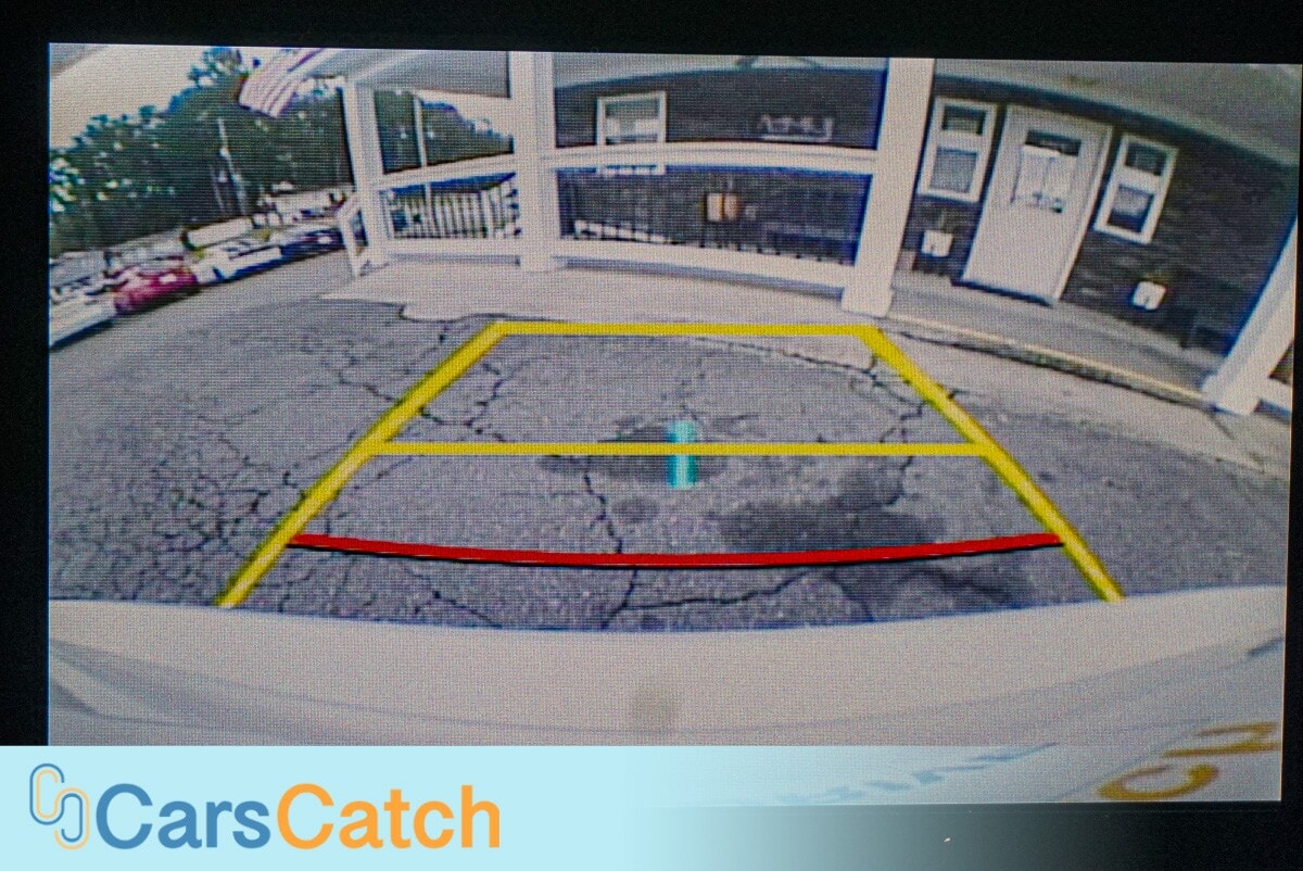 CARSCATCH  - Used vehicle - SEDAN LEXUS IS 2017