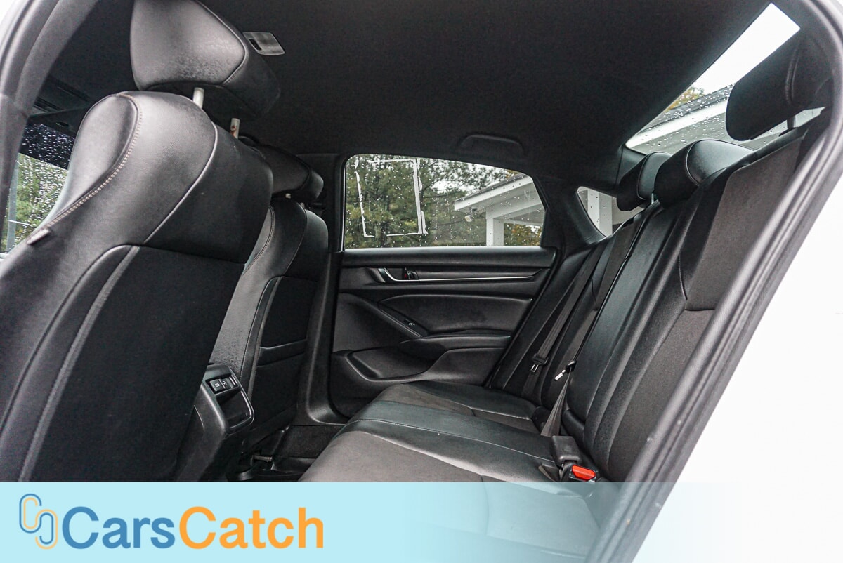 CARSCATCH  - Used vehicle - SEDAN HONDA ACCORD 2022