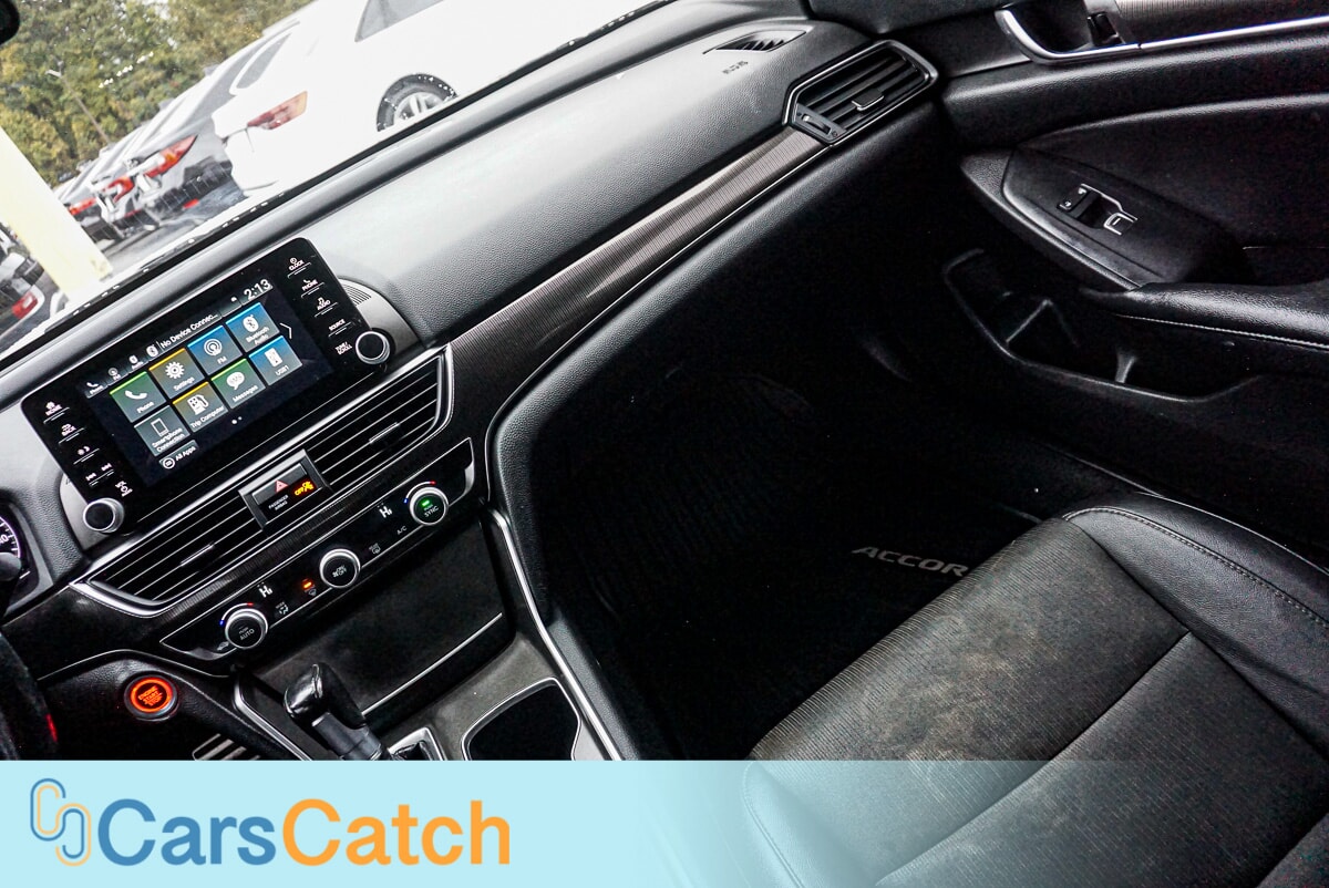 CARSCATCH  - Used vehicle - SEDAN HONDA ACCORD 2022