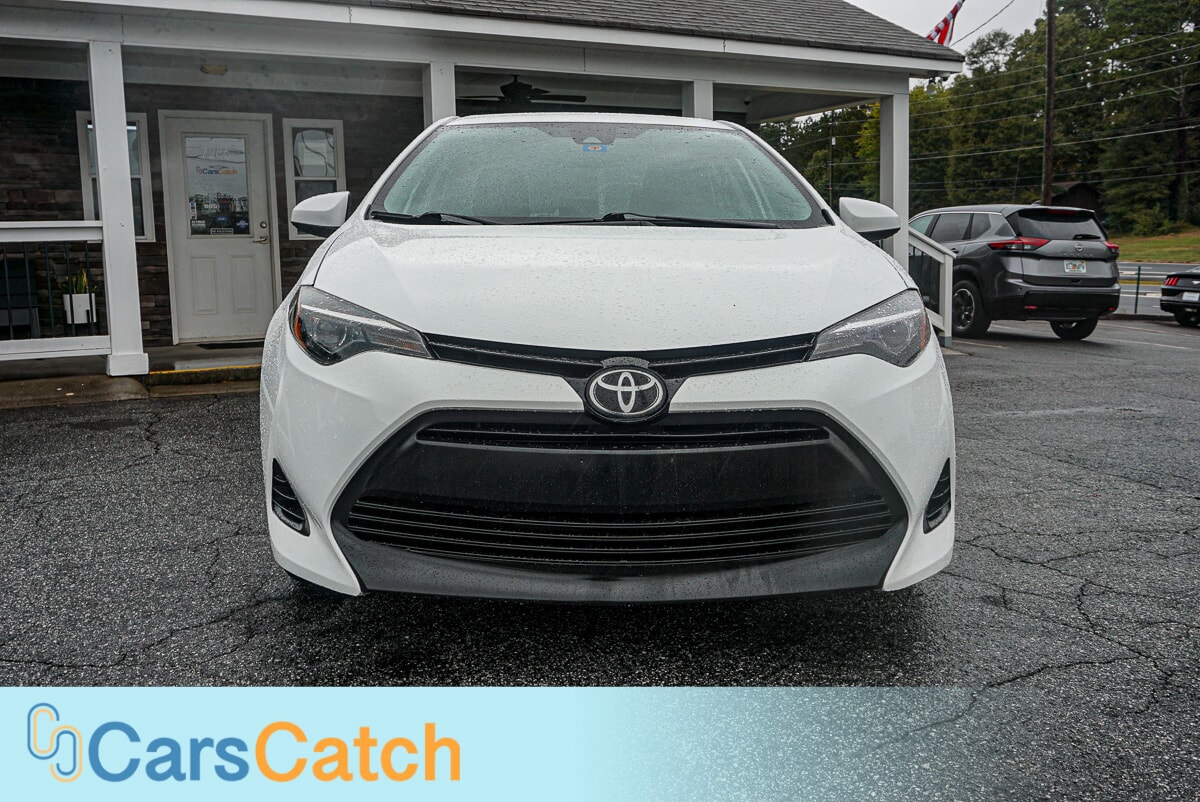 CARSCATCH  - Used vehicle - SEDAN TOYOTA COROLLA 2018