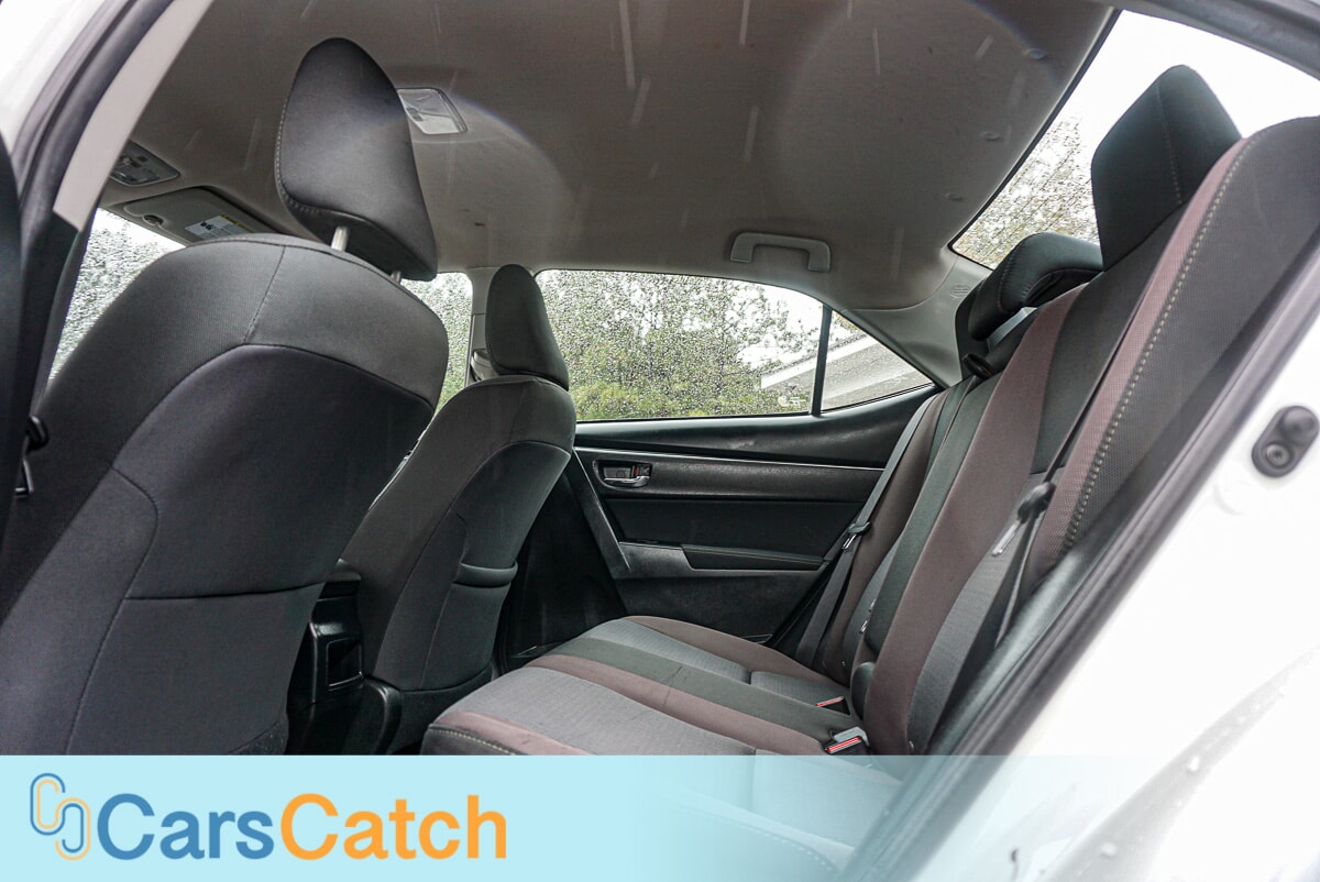 CARSCATCH  - Used vehicle - SEDAN TOYOTA COROLLA 2018