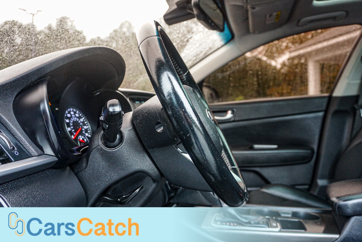 CARSCATCH  - Used vehicle - SEDAN KIA OPTIMA 2019