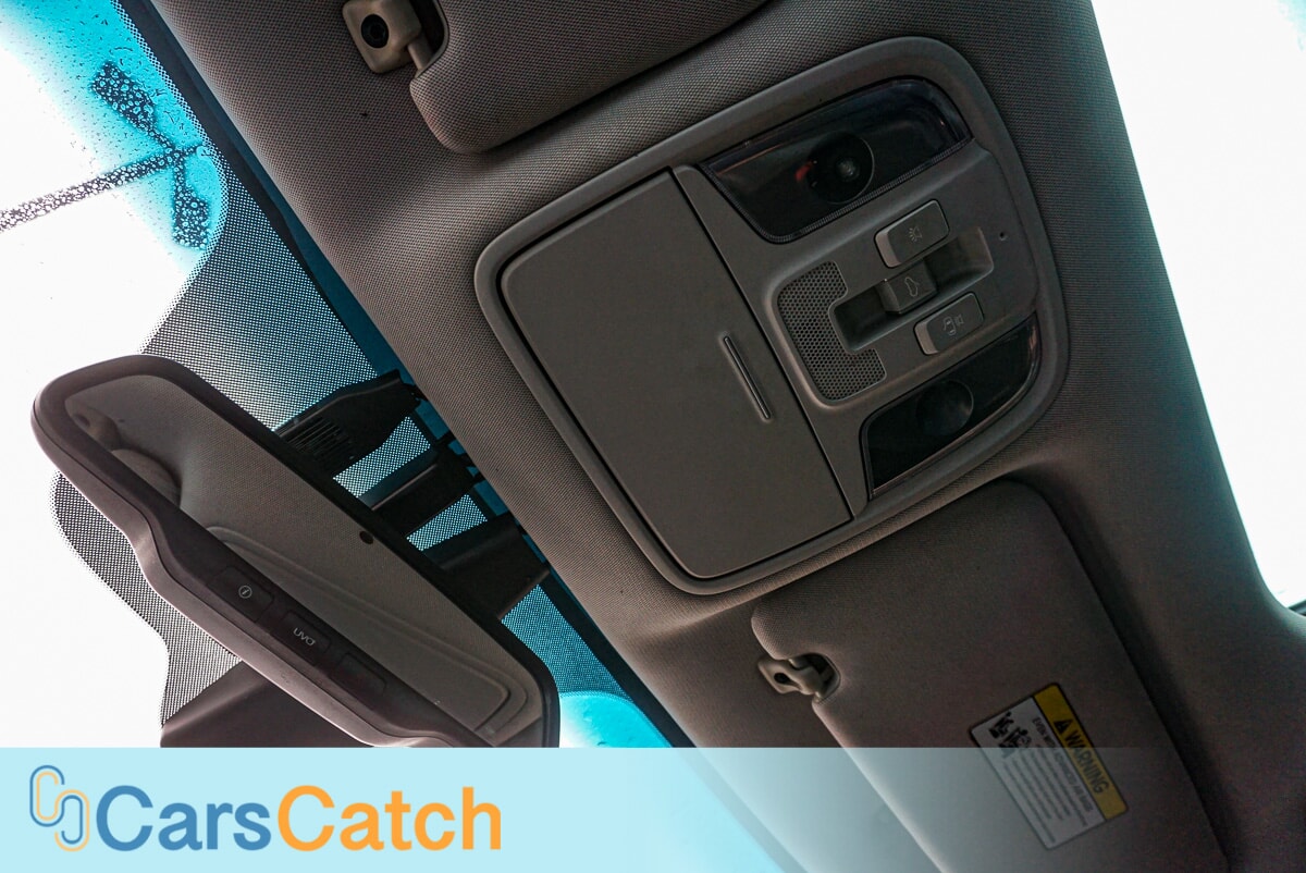 CARSCATCH  - Used vehicle - SEDAN KIA OPTIMA 2019