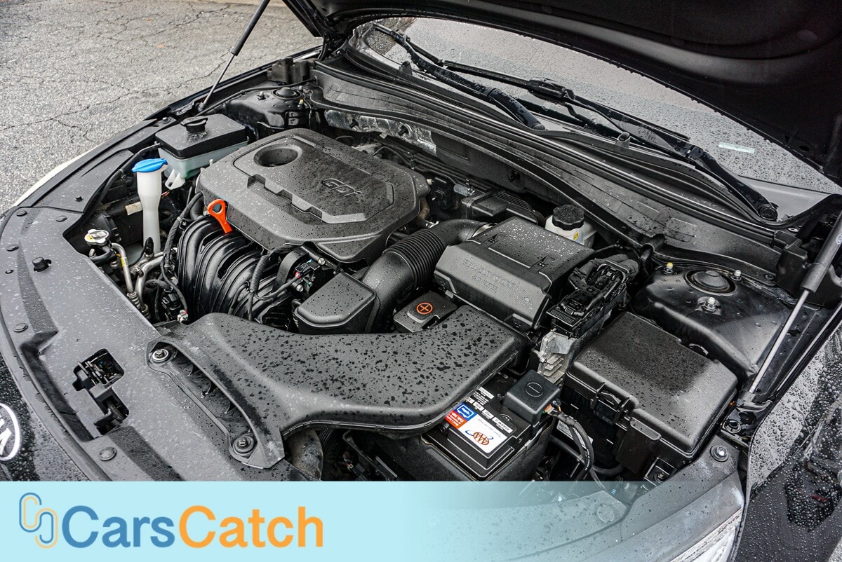 CARSCATCH  - Used vehicle - SEDAN KIA OPTIMA 2019