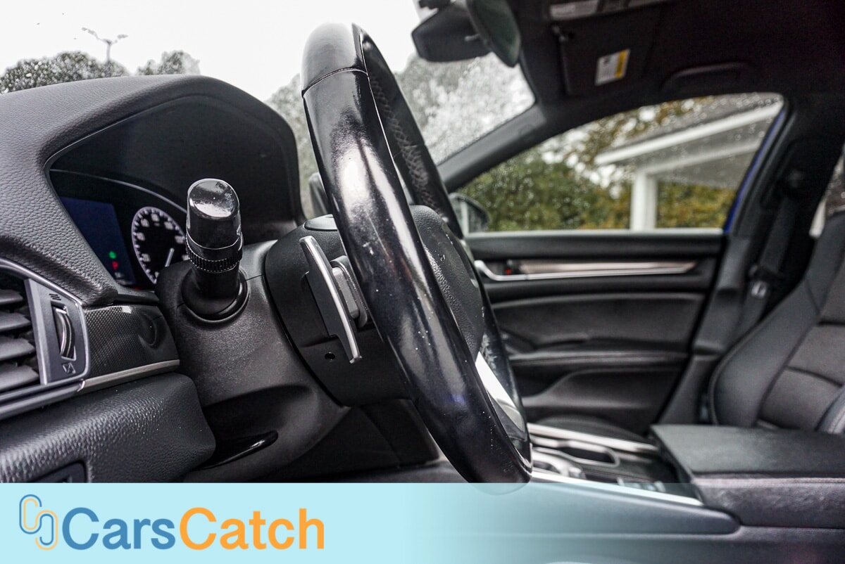 CARSCATCH  - Used vehicle - SEDAN HONDA ACCORD 2020