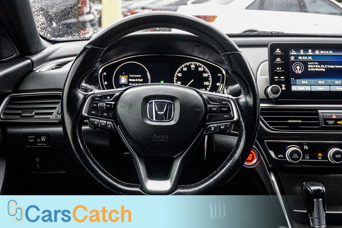 CARSCATCH  - Used vehicle - SEDAN HONDA ACCORD 2020