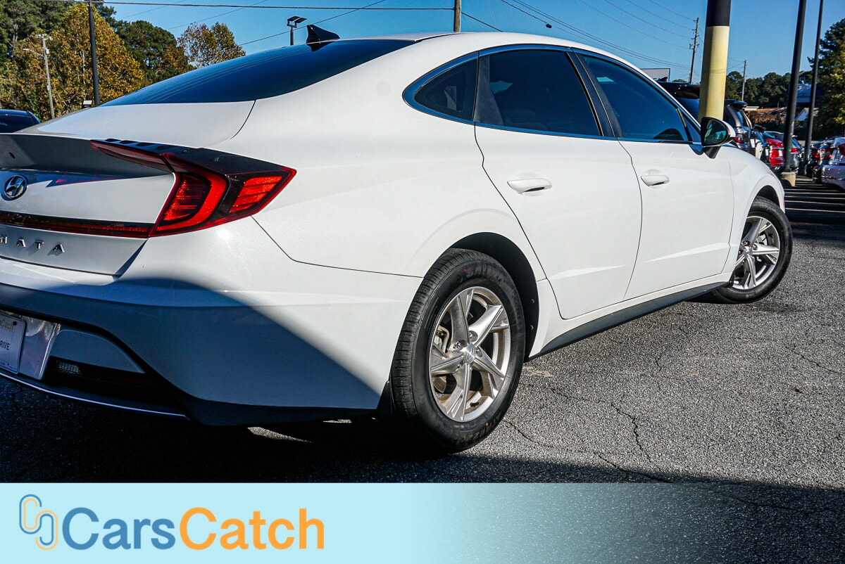 CARSCATCH - Used vehicle - SEDAN HYUNDAI SONATA 2022