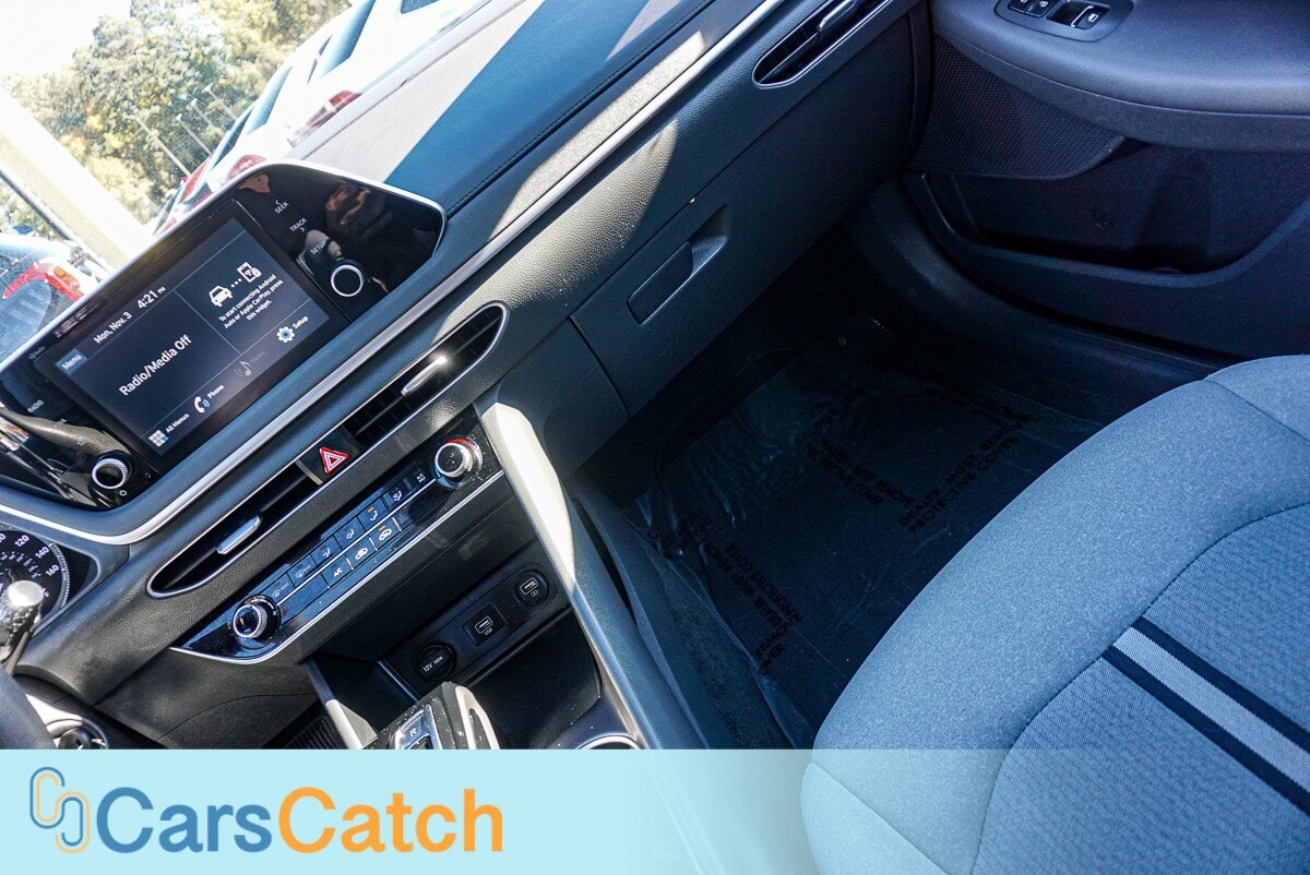 CARSCATCH - Used vehicle - SEDAN HYUNDAI SONATA 2022