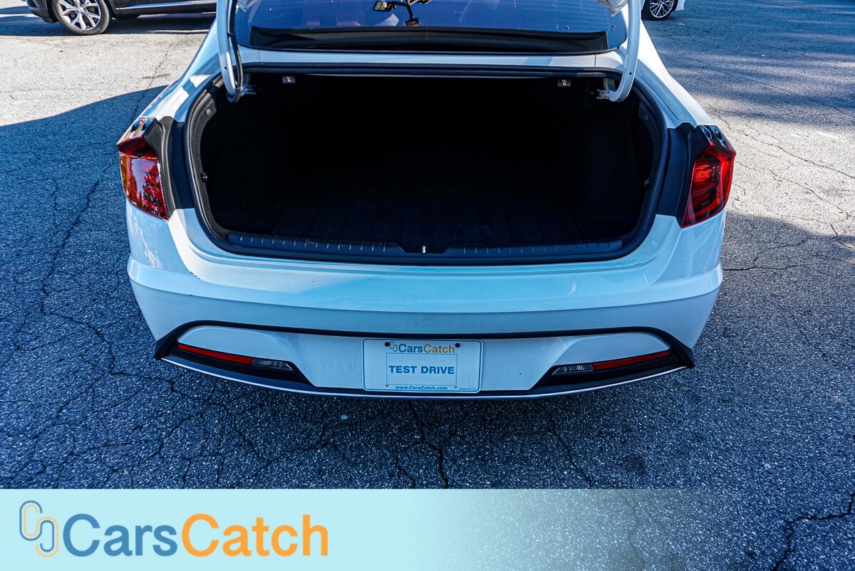 CARSCATCH - Used vehicle - SEDAN HYUNDAI SONATA 2022