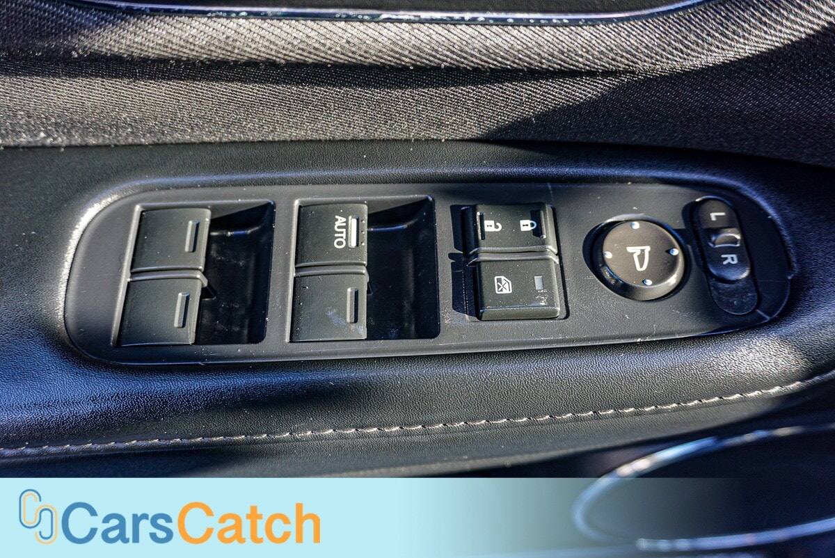 CARSCATCH - Used vehicle - SUV HONDA HR-V 2021