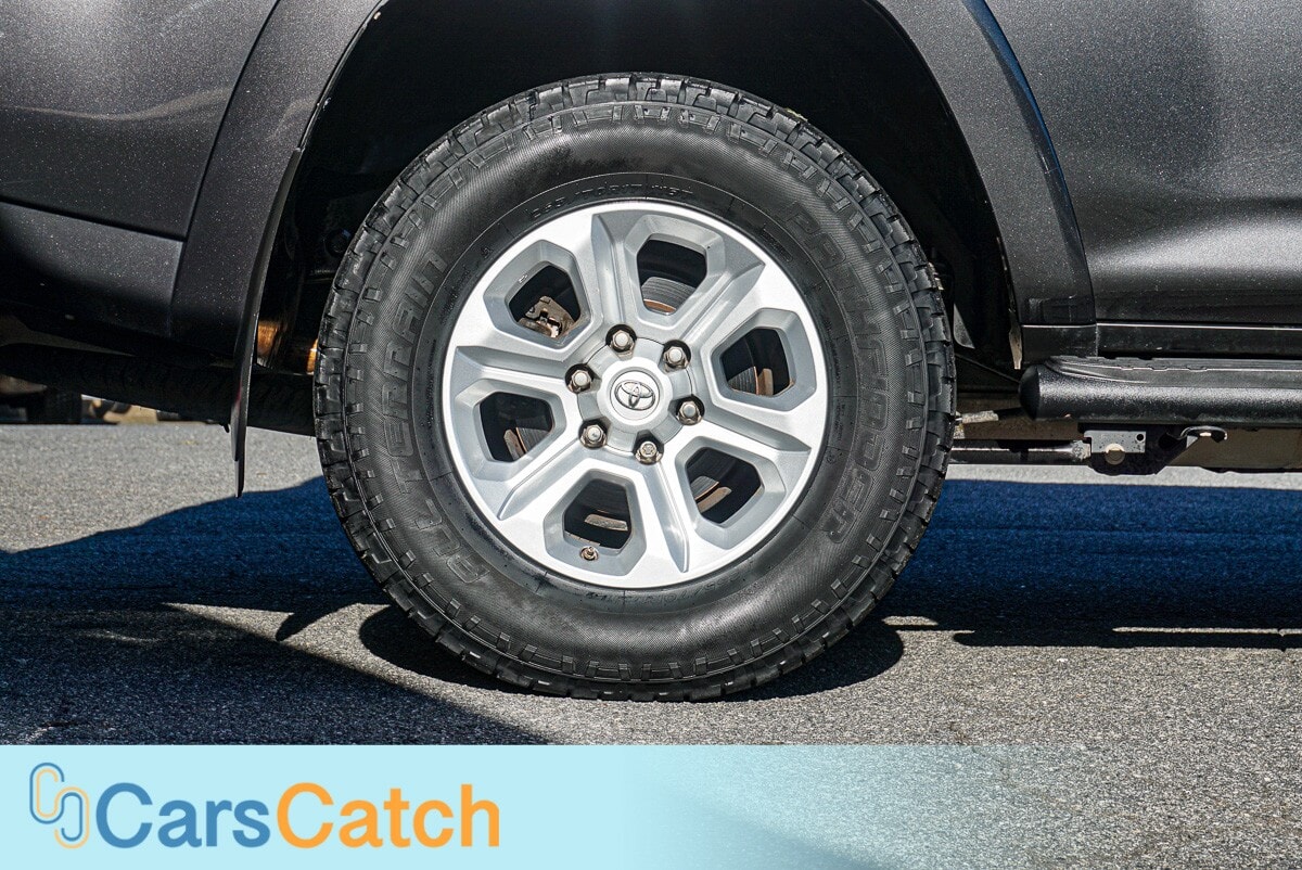 CARSCATCH - Used vehicle - SUV TOYOTA 4RUNNER 2016