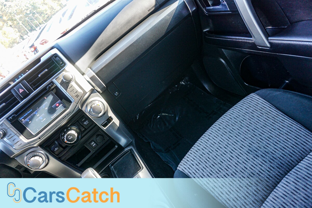 CARSCATCH - Used vehicle - SUV TOYOTA 4RUNNER 2016