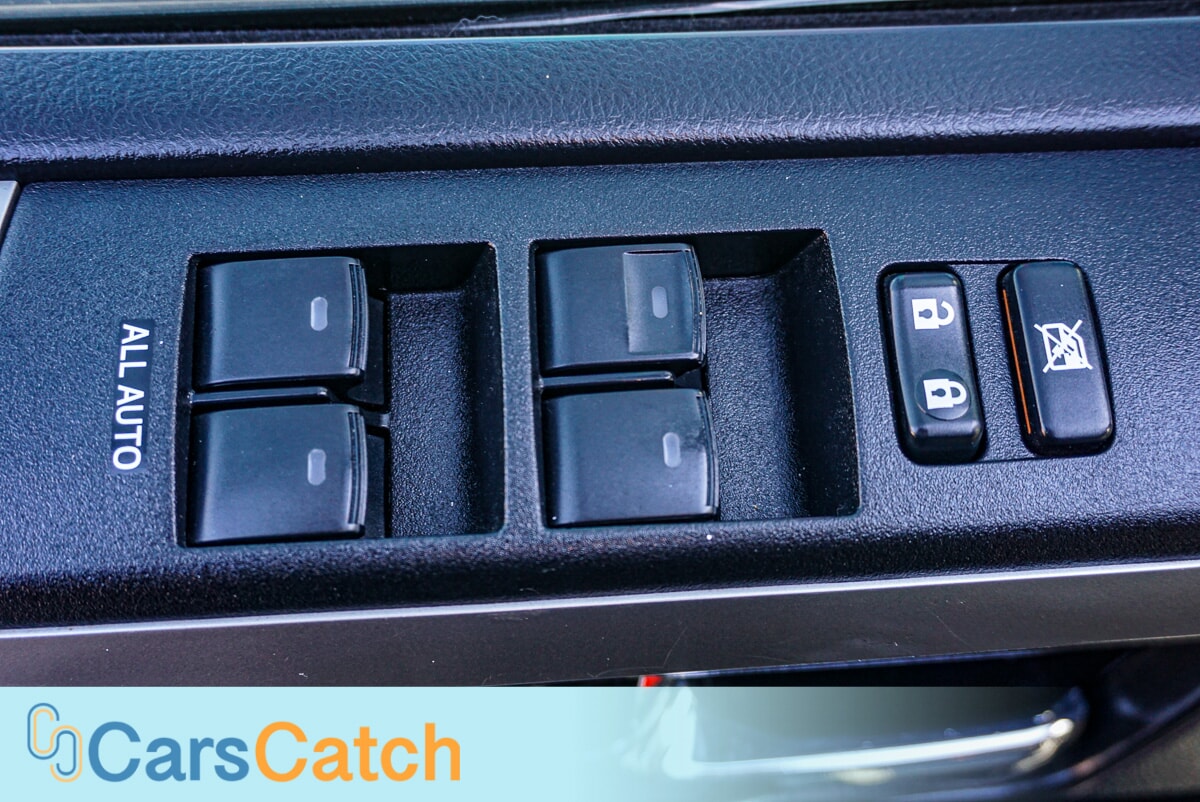 CARSCATCH - Used vehicle - SUV TOYOTA 4RUNNER 2016