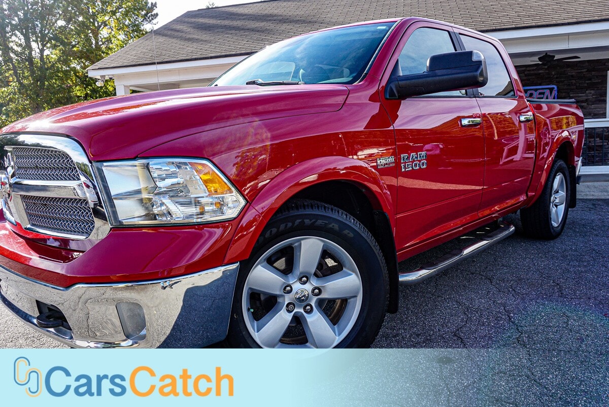 CARSCATCH  - Used vehicle - TRUCK RAM 1500 2018
