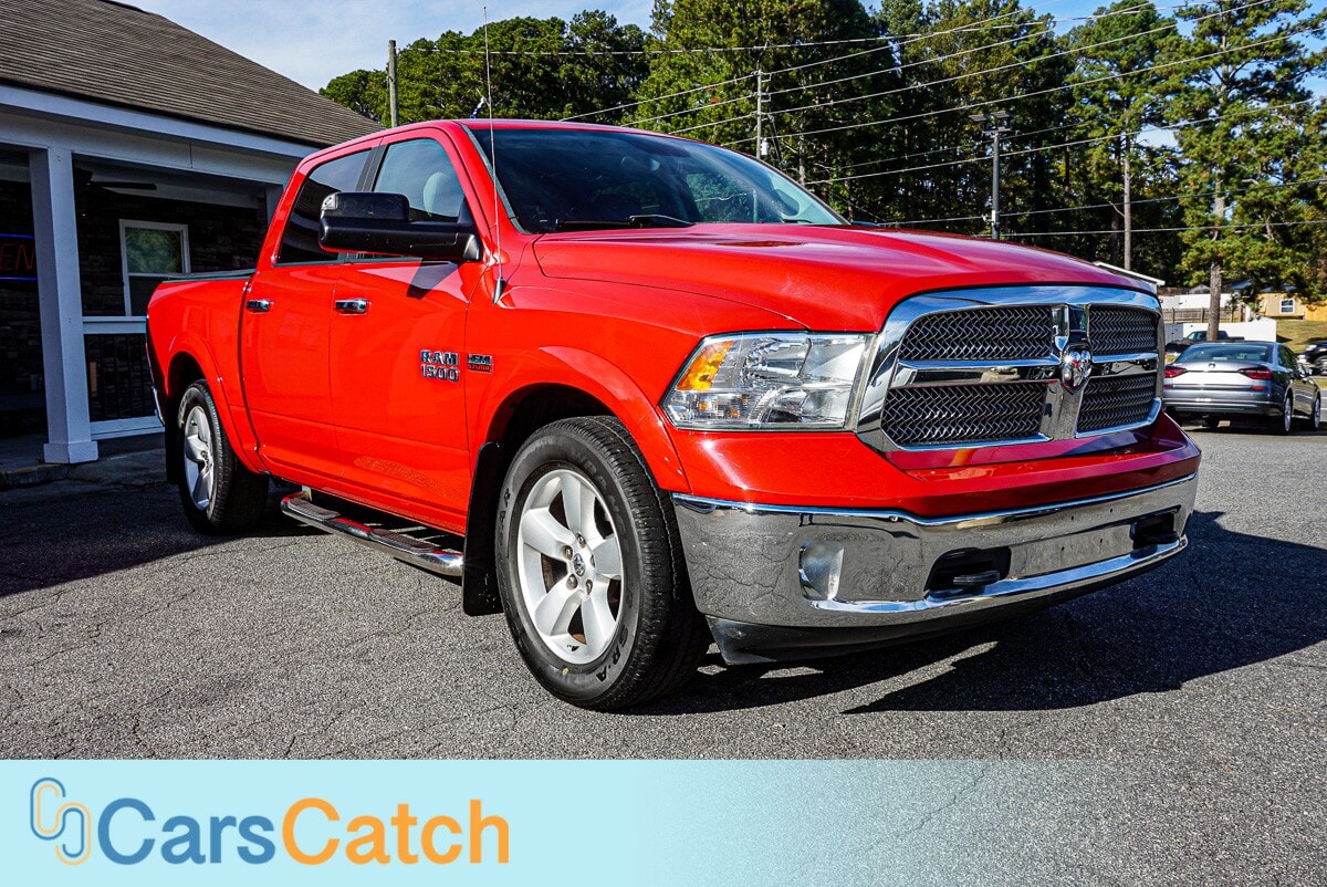 CARSCATCH  - Used vehicle - TRUCK RAM 1500 2018