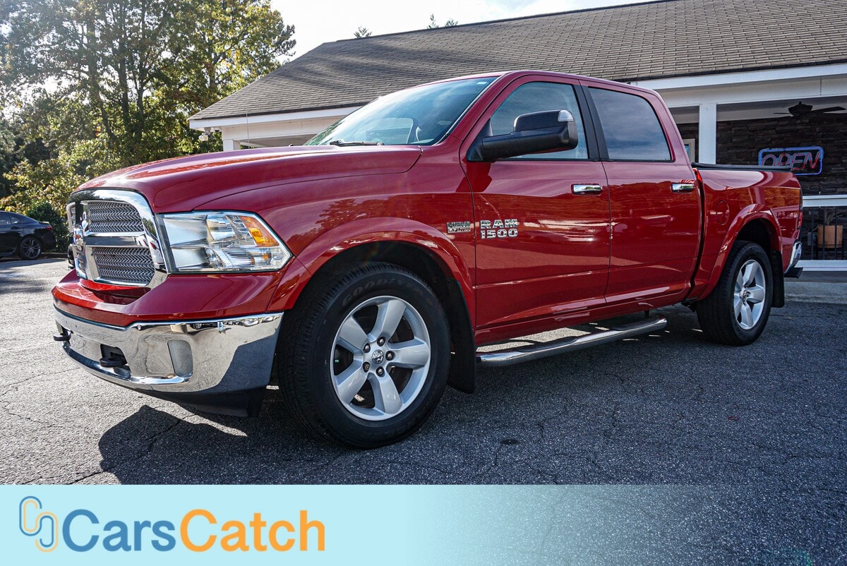 CARSCATCH  - Used vehicle - TRUCK RAM 1500 2018