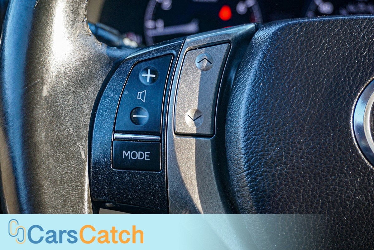 CARSCATCH - Used vehicle - SUV LEXUS RX 350 2015