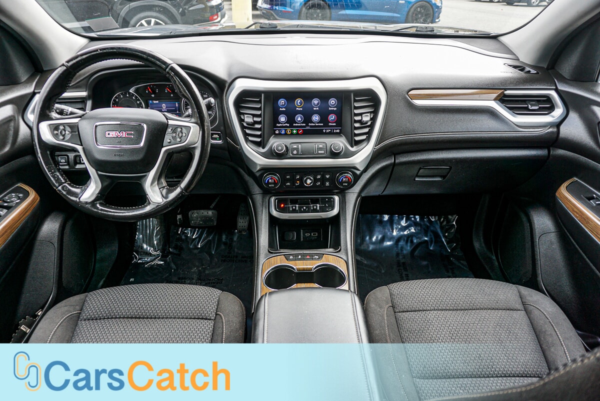 CARSCATCH - Used vehicle - SUV GMC ACADIA 2020