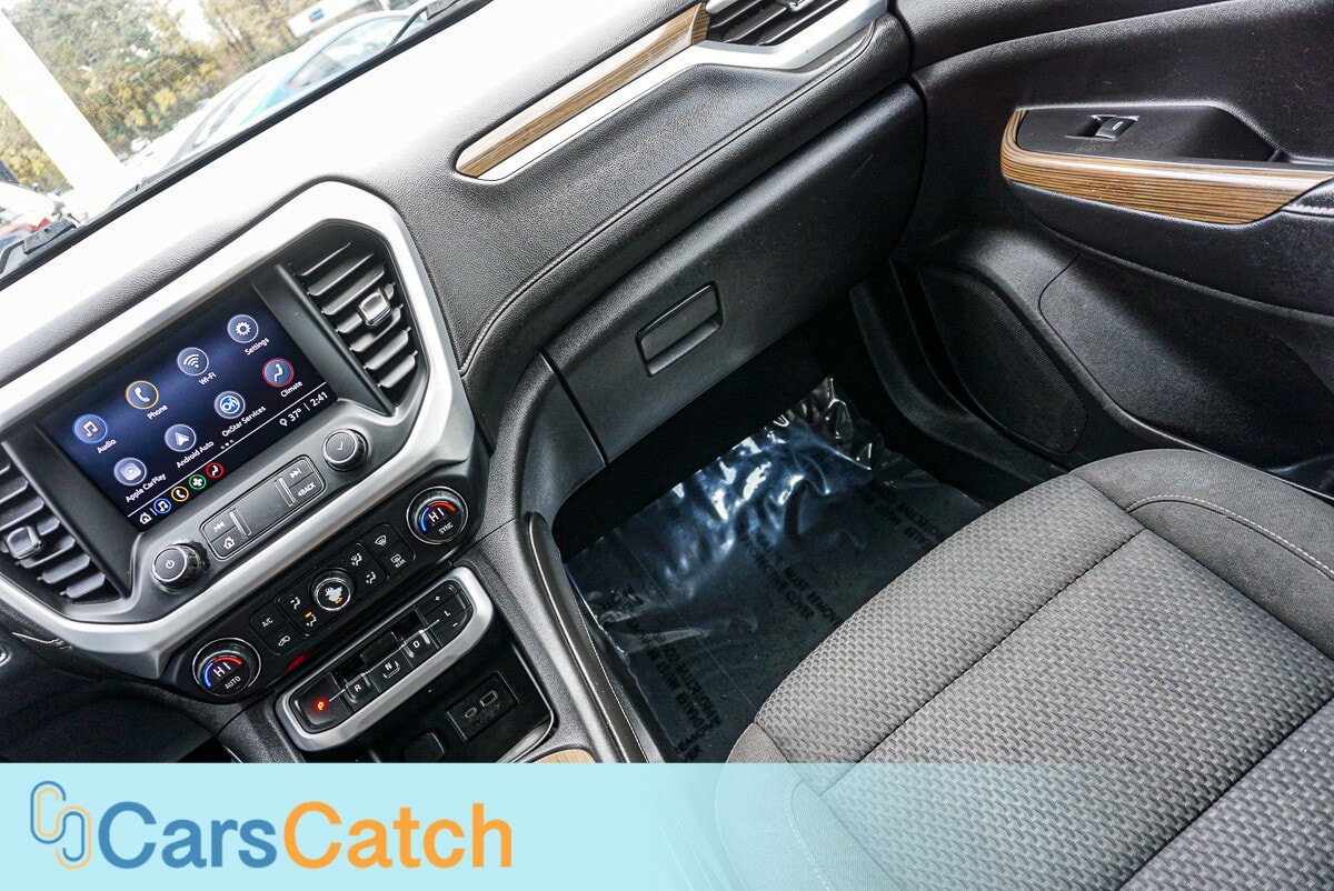 CARSCATCH - Used vehicle - SUV GMC ACADIA 2020