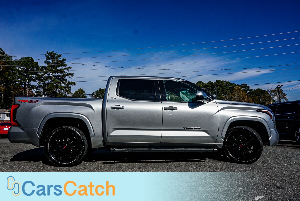 CARSCATCH - Used vehicle - TRUCK TOYOTA TUNDRA 4WD 2022