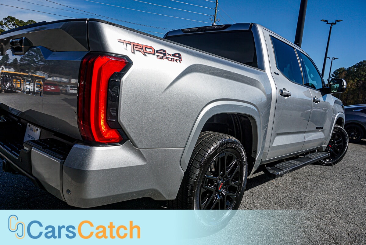 CARSCATCH - Used vehicle - TRUCK TOYOTA TUNDRA 4WD 2022