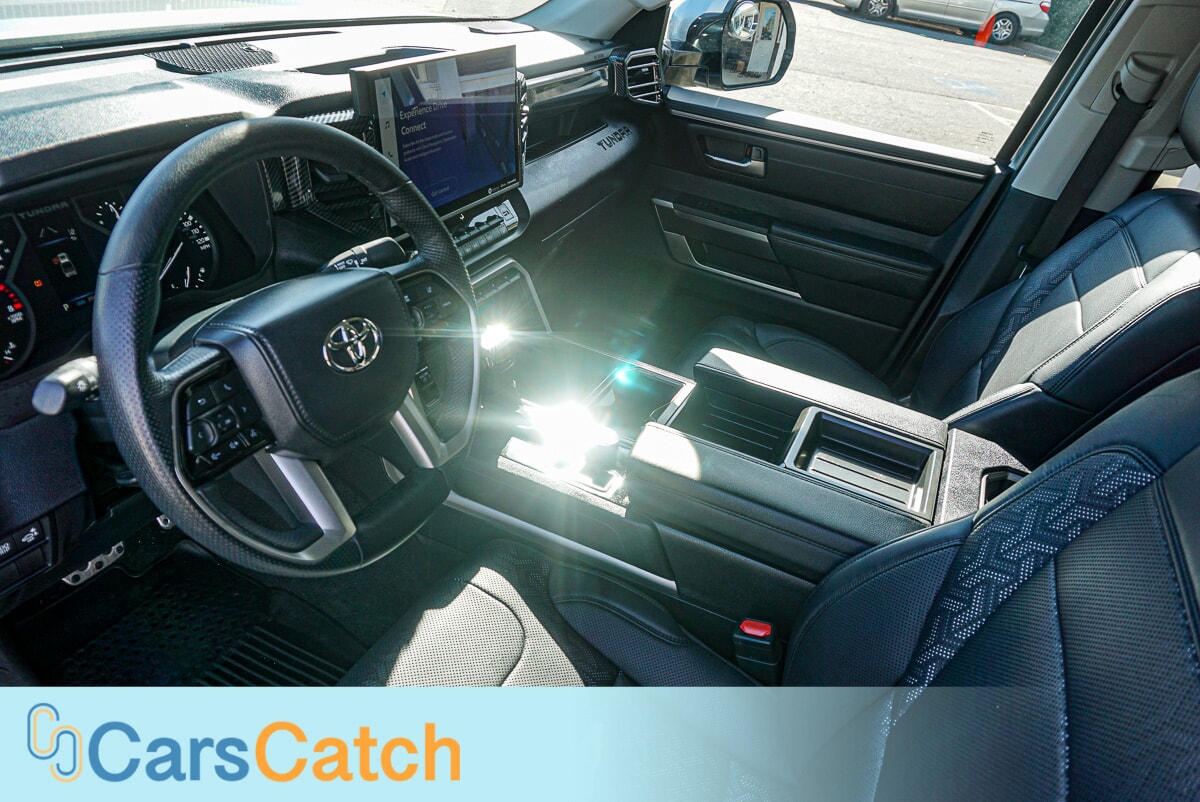 CARSCATCH - Used vehicle - TRUCK TOYOTA TUNDRA 4WD 2022