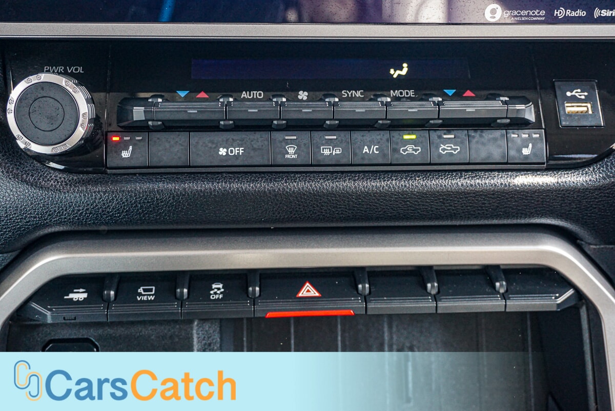 CARSCATCH - Used vehicle - TRUCK TOYOTA TUNDRA 4WD 2022