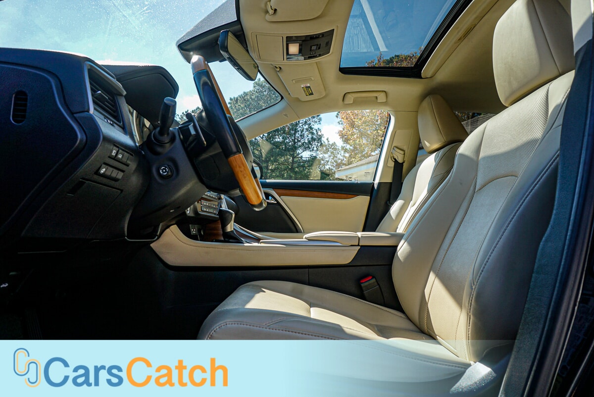 CARSCATCH - Used vehicle - SUV LEXUS RX 2021